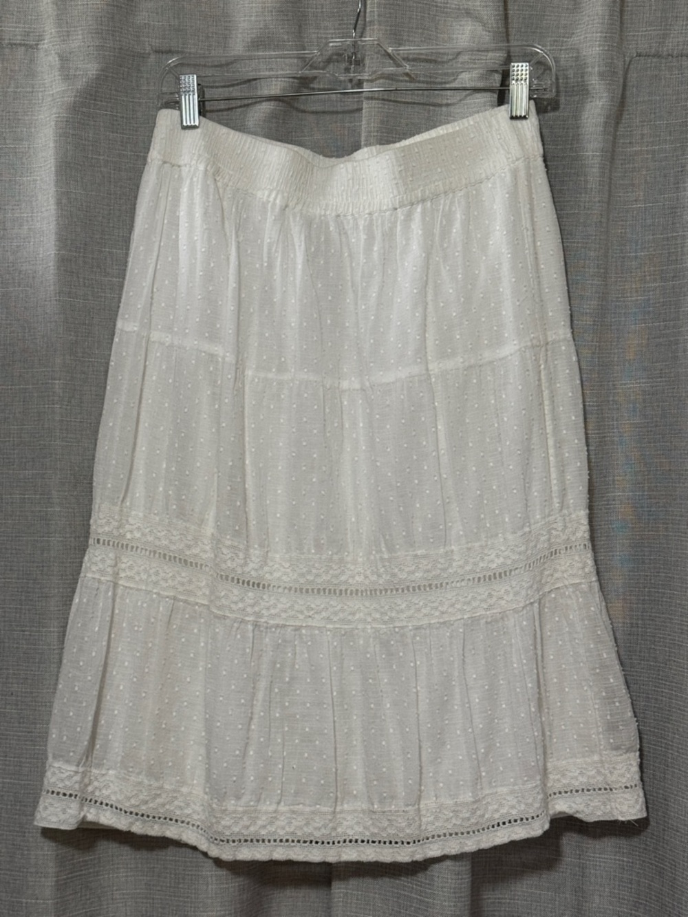Studio West Apparel White Skirt-Swiss Dot/Lace Detail-Elastic Pull On-Sz M-EUC